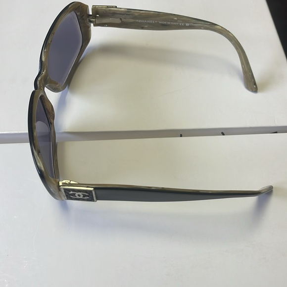 Chanel Sunglasses - Picture 5 of 6